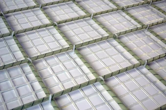 Fiberglass mesh roll and packing